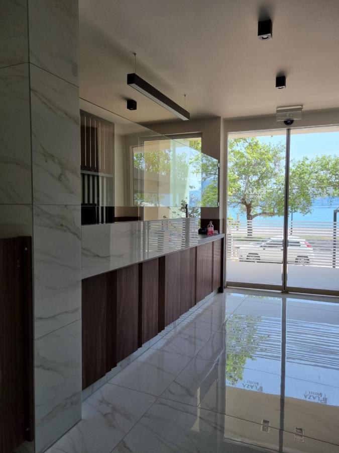 Plaza Hotel Nafpaktos エクステリア 写真