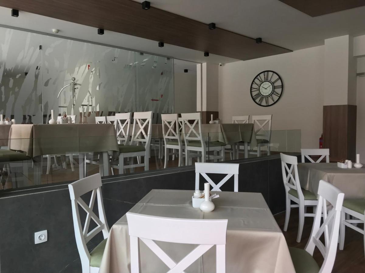 Plaza Hotel Nafpaktos エクステリア 写真