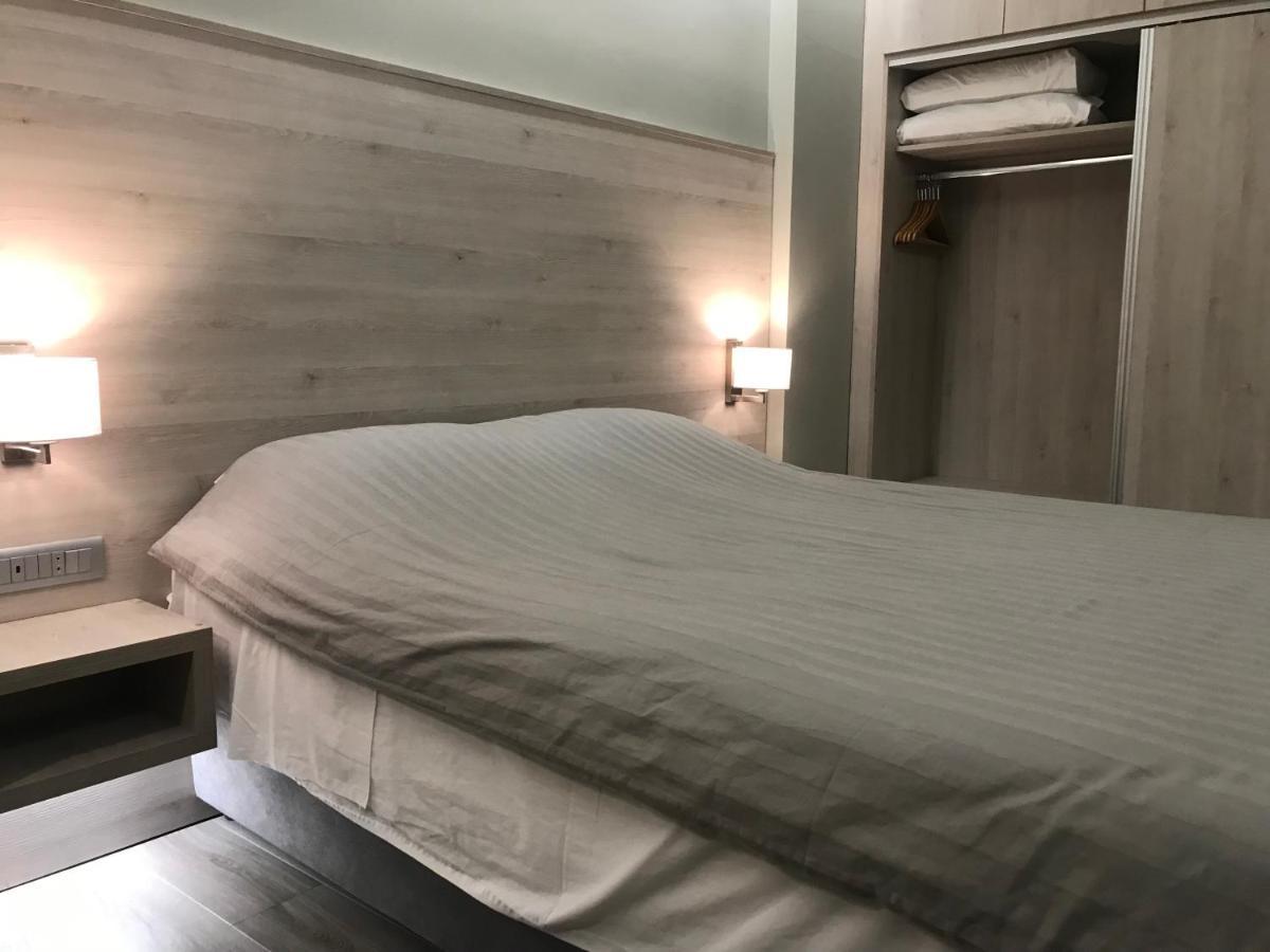 Plaza Hotel Nafpaktos エクステリア 写真