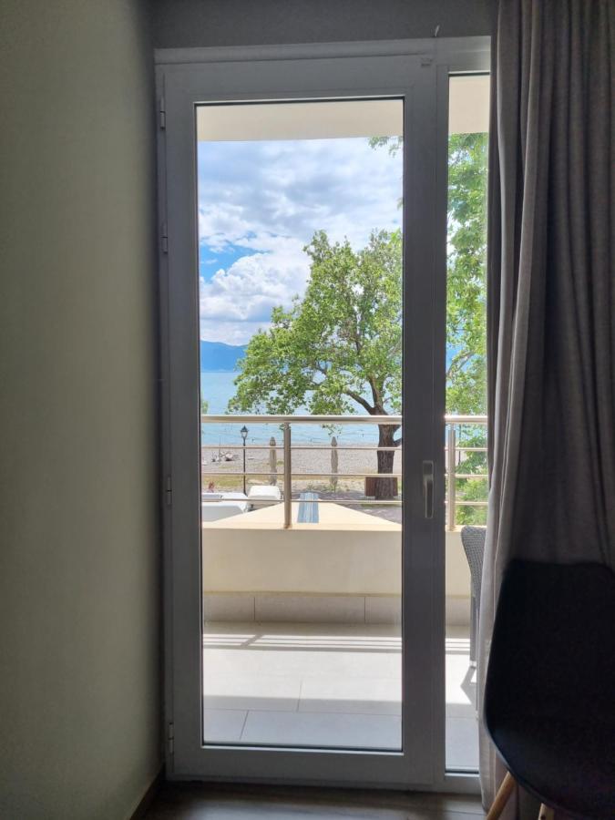 Plaza Hotel Nafpaktos エクステリア 写真