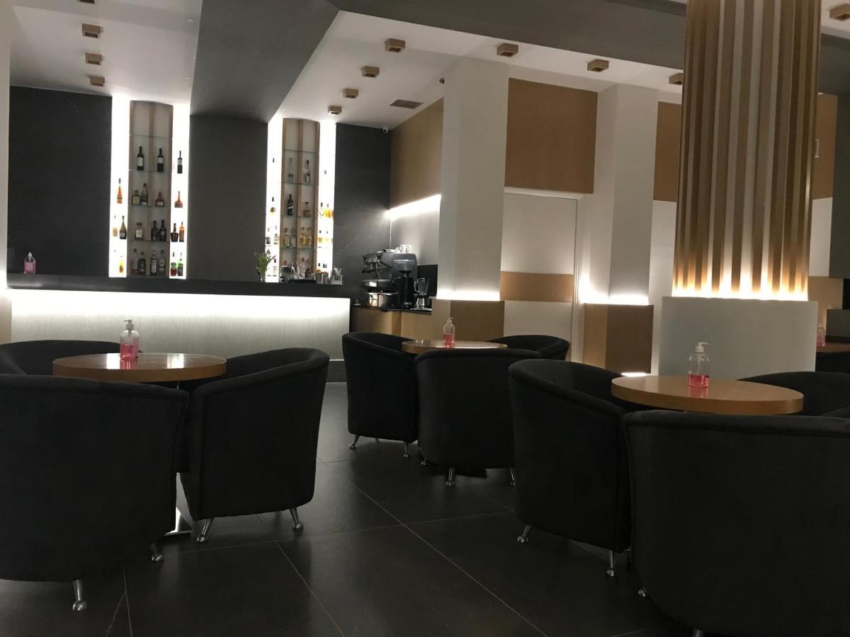 Plaza Hotel Nafpaktos エクステリア 写真